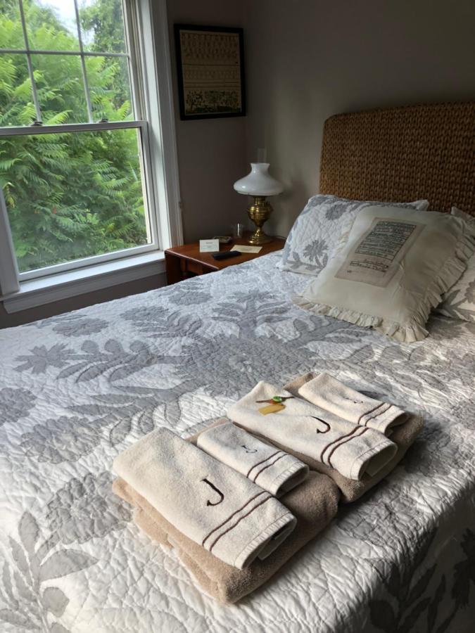 هول Josephine'S On The Bay Bed And Breakfast المظهر الخارجي الصورة